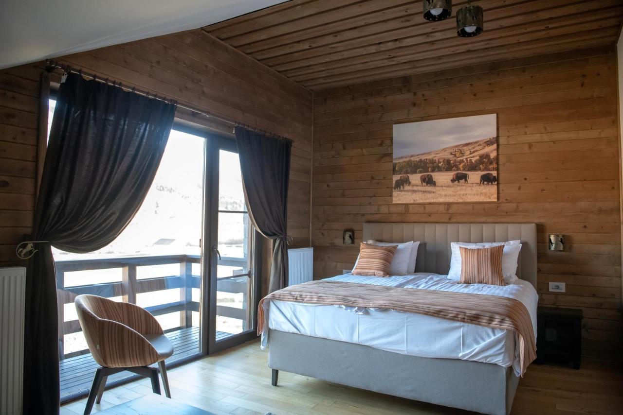 Maggie'S Ranch Hotel Râşnov Exterior photo