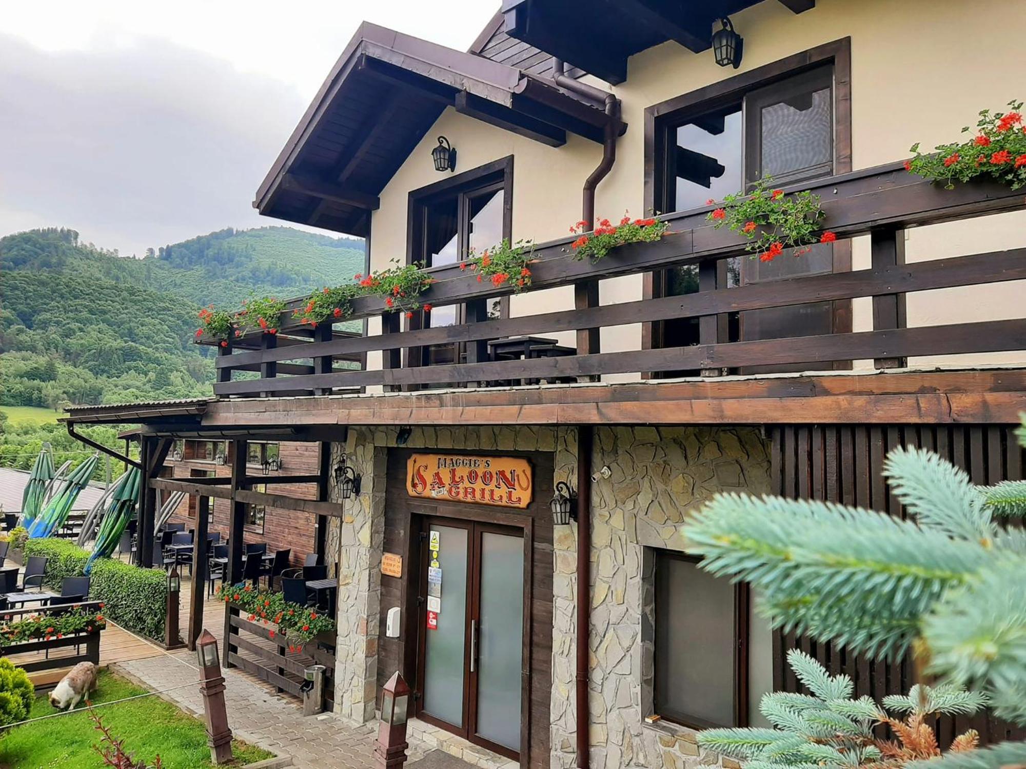 Maggie'S Ranch Hotel Râşnov Exterior photo